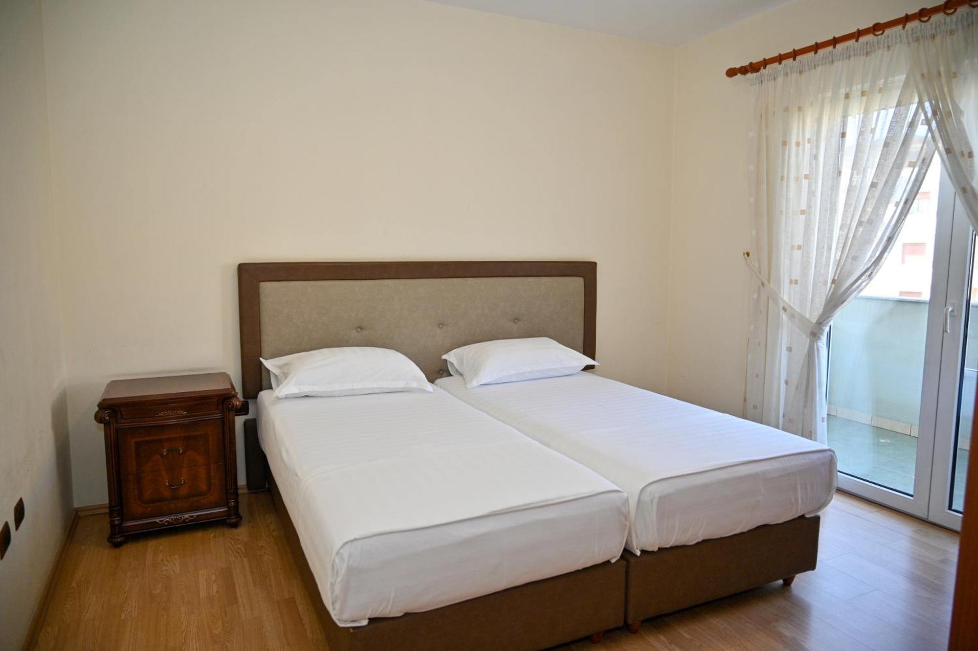 Hotel Vila Emes Durres Room photo