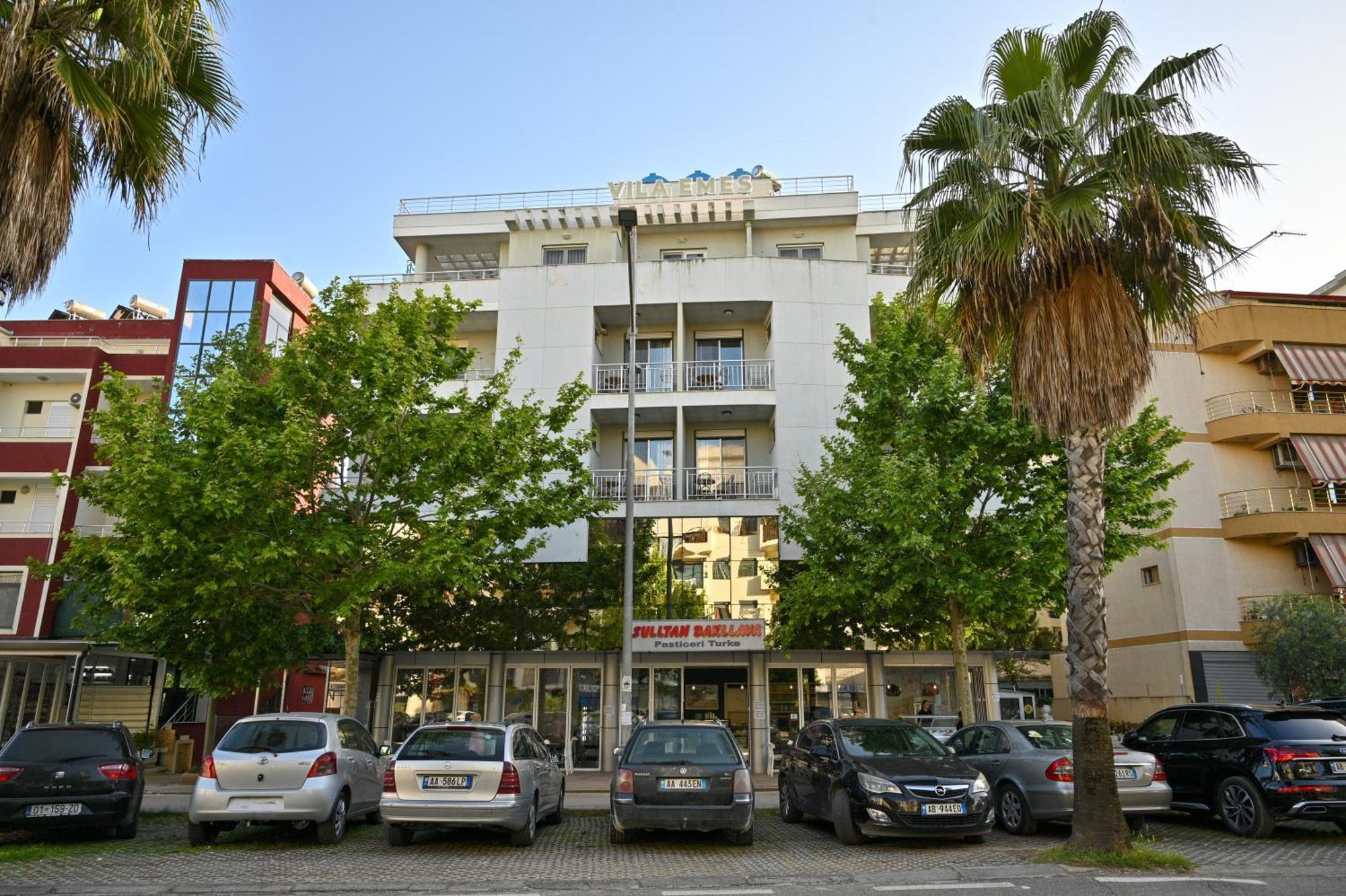 Hotel Vila Emes Durres Exterior photo