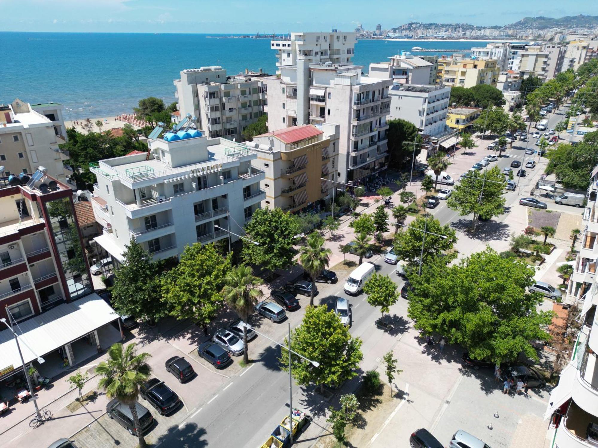 Hotel Vila Emes Durres Exterior photo